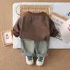 Nuevo Conjunto de Dos Piezas con Chaqueta Estampada de Mariposas para Bebés y Niños Primavera y Otoño 2025 Venta al por Mayor Directa de Fábrica
