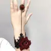 Pulseira Europeia e Americana Transfronteiriça Retrô de Rosa com Anel de Dedo, Flor de Rosa Elegante, Renda Estilo Escuro, Fashionável e Versátil
