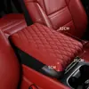 Venta al por mayor del fabricante Caja de reposabrazos para coche Almohadilla elevadora Cubierta protectora Universal para todas las estaciones Cubierta protectora para coche Almohadilla para el codo para uso en coche