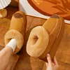 Zapatos de algodón retro para pareja de padres e hijos, pantuflas de algodón para niños, pantuflas cálidas de felpa gruesa para el hogar para niños y niñas, disponibles para venta al por mayor