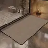 Alfombrilla de suelo de baño de color sólido de tierra de diatomeas, almohadilla suave engrosada, secado rápido, para inodoro, baño, puerta exterior, uso doméstico, venta al por mayor transfronteriza directa de fábrica
