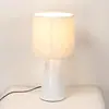 Lámpara de Mesa Decorativa Moderna Estilo Europeo Material de Hierro Lámpara de Mesa de Tela Lámpara LED Habitación de Huéspedes de Hotel Sala de Estar Mesita de Noche