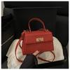 Bolsa Quadrada Pequena da Moda para Mulheres 2025 Novo Estilo de Verão com um Toque Simples e Sofisticado, Bolsa de Ombro e Transversal