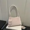 Bolsa de Ombro/Axila da Moda com Bolinhas Estilo Novo de Verão 2026 Fresca de Alta Qualidade Grande Capacidade Fashion Exquisita Versátil