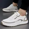 Tênis Esportivo Casual da Moda Estilo Coreano Personalizado, Solas Macias, Slip-Ons Confortáveis, Tênis Slip-On Masculino Simples e Moderno