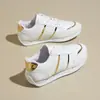 Nuevos Zapatos Planos de Talla Grande 2025 para Primavera y Otoño, Tenis con Bloques de Color para Mujer, Zapatos Blancos de Estilo Europeo y Americano, Zapatos Casuales para Mujer