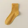 Calcetines para Mujer Zhuji para Otoño e Invierno, Calcetines de Media Pantorrilla, Absorbentes de Sudor y Resistentes al Olor, Calcetines de Algodón de Color Sólido para Mujer, Bordado de Dibujos Animados, Calcetines Personalizados Transfronterizos para Mujer