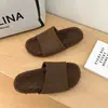 Pantuflas de algodón estilo Birkenstock retro francés de una tira para mujer 2026, aptas para usar en exteriores, colección otoño/invierno 2026 nueva, con suela gruesa, versátiles y forradas de felpa
