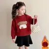 Suéter para niña otoño e invierno 2026 nuevo elegante moderno ropa de invierno para niños capa base niña bebé invierno rojo atuendo de Año Nuevo