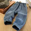 Jeans Infantil Estiloso e Lavado Outono 2026 Novo Cintura P Jeans Lavado Boys Tamanho Médio a Grande Alta Elasticidade Calça Longa