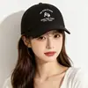 2026 Nuevo Sombrero de Pato Bordado para Cachorros para Niñas Primavera/Verano Casual Versátil Visera Curva Hace que la Cara se Vea Más Pequeña Gorra de Béisbol Moderna