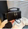 Bolso tipo caja bandolera de moda retro para mujer 2025 Nueva tendencia Versátil Bolso cuadrado pequeño Estilo coreano Nicho Simple Bolso bandolera