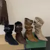 Botas Longas de Salto Grosso Suede Bico Fino Femininas First Encounter Sazonal Outono/Inverno 2026 Novas Botas de Moda de Cano Alto Usáveis de Duas Formas Botas Acima do Joelho