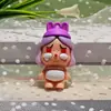 Directo de fábrica burbuja Mate muñeca de bebé llorando colgante de llavero muñeca moda juego lindo regalo accesorios al por mayor