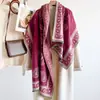 Chal Jacquard Paisley Retro Otoño Invierno Cachemira Sintética para Mujer Ropa Exterior Gruesa Cálida Bufanda con Borlas