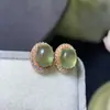 Arete de piedra de uva natural semilla de hielo cristal fluorescente limpio plata 925 incrustación de precisión piedra principal 6*8mm directo de fábrica