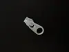 N.º de venta al por mayor al contado. 3 Cabezales de cremallera de nailon Cabezales de cremallera de metal de aleación de zinc Accesorios para equipaje Cremallera Tirador de cremallera