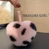 Colgante de Bolsa Lindo con Forma de Corazón de Piel de Conejo Llavero de Corazón de Felpa Bola de Piel con Forma de Corazón de Gama Alta Venta al por Mayor desde el Fabricante