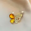 Broche de Flor Exquisito Moda de Nicho de Luxo para Mulheres Pinos de Luxo Leve Sensação de Alto Padrão Corsage Acessórios para Terno Casaco