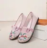 Zapatos de Verano para Mujer de Malla Transpirable, Estilo Étnico Bordado, sin Cordones, con Suela Suave, para Madres de Mediana Edad y Mayores, Zapatos Planos de Tela Old Beijing
