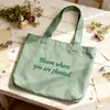 Bolsa de Lona Portátil Natural Fresca Personalizada com Grande Capacidade Bolsa Tote Bordada com Letras Bolsa de Lona Simples e Versátil