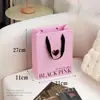 Bolsas de Regalo de Cartón Blanco Engrosado con Patrón de Corazones Negros y Rosas Bolsas con Asa para Empaque, Suministro al por Mayor