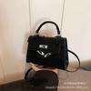 Bolsa Pequena de Nicho Francesa para Mulheres 2026 Nova Tendência Estilosa Bolsa Kelly Versátil Transversal Pequena Venda Quente Transfronteiriça