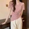 Comercio exterior al por mayor verano rosa cuello en V manga corta camiseta diseño femenino nicho cintura plisada abertura irregular top