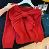Conjunto de Punto Rojo de Dos Piezas para Mujer Otoño e Invierno 2025 Jersey Corto de Punto Asimétrico Hombro Descubierto con Top Interior de Alta Gama