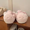 Chinelos de Algodão Femininos Morango HelloKitty Quarto Solado Macio Quente Desenho Animado Feminino Inverno Estudante Sapatos de Pelo Bico Fechado