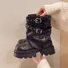 Botas retro de estilo coreano para mujer, puntera redonda, color liso, hasta la pantorrilla, nueva colección otoño 2026, tacón grueso, diseño versátil sin cordones, suela de plataforma, botas de montar