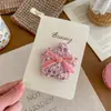 Presilha de Cabelo Laço de Lantejoula Rosa, Piranha Feminina Estilo Chanel, Presilha BB, Acessório de Cabelo com Toque de Luxo
