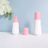 En stock botella cónica blanca de espuma de 60 ml, botella espumadora de PET para mousse de 100 ml, dispensador portátil de espuma facial