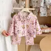 Nuevo conjunto de pijama de lana y seda para niños de otoño e invierno, ropa para el hogar para niños mayores, conjunto de dos piezas de cárdigan estampado para niñas, conjunto para niños