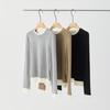 Camiseta de base de dos piezas falsas de color contrastante para mujer, interior cálido de lana suave y ceroso, nuevo estilo Otoño e Invierno 2025, ajuste ceñido, manga larga