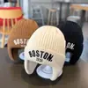 Gorro para Niños Estilo Coreano Ins Letras Bordadas para Niños y Niñas Gorro de Lana Tejida Piel de Melón Cálido Pullover Gorro para Bebé