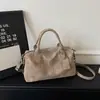 Bolsa de mano casual estilo retro europeo y americano para mujer, gran capacidad, adecuada para el trabajo y los desplazamientos, bolso de hombro o bandolera versátil para otoño