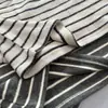 Camiseta Nueva de Primavera de Manga Corta para Mujer, Estilo Rayado Vintage de Gamuza Delicada, Cuello Redondo, Holgada, Versátil, Casual, Top que Reduce la Edad
