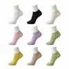 Calcetines cortos de algodón de color liso transfronterizos para mujer, disponibles en varios colores y personalizables; calcetines casuales de canalé de alta elasticidad para hombre tipo mocasín al por mayor