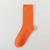 Meias de cor pura femininas de algodão meia-panturrilha felpudas para primavera, verão, outono e inverno meias femininas listradas Zhuji doces ins meias de algodão atacado