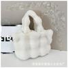 Bolsa de Peluche Warm Huff para Mujer Estilo Nuevo Otoño e Invierno 2024 Bolsa Esponjosa Bolso de Mano Portátil Gran Capacidad Dibujos Animados Simple