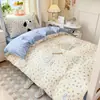 Conjunto de Três Peças Conjunto de Quatro Peças Estilo Novo Estudante 100% Algodão Estampa Fresca Cama de Solteiro Beliche para Dormitório Adequado para Todas as Estações e Lavável à Máquina