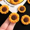 Girasol Flor Artificial Resina Accesorios Pequeños Hechos a Mano DIY Taza de Pegamento de Crema Imán para Refrigerador Hebilla de Zapato Broche Material