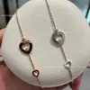 Pulsera Hueca con Forma de Corazón de Fred con Diamantes, Doble Corazón V Chapada en Oro Simple Versátil Joyería de Nicho Regalo para Novia
