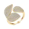 Anillo de apertura de trébol de moda europeo, americano y coreano para mujer, temperamento, lujo ligero, anillo de circón micro incrustado, joyería r8448