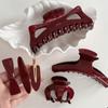 Horquilla roja de alta calidad con textura, accesorios para el cabello con ambiente festivo de Año Nuevo, elegante pinza de tiburón, pinza de agarre, accesorios para el cabello, nuevo estilo