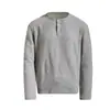 Camiseta de manga comprida estilo retro americano old money com urso mágico, camiseta casual masculina, estilo elegante e artístico, camisa base com gola Henley