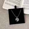 Colar Pequeno de Margarida Estilo Gd G-Dragon, Corrente para Clavícula de Luxo Leve com Zircônia Microincrustada, Corrente de Pescoço Estilo Ins Nicho, Exclusivamente para Vendas Transfronteiriças