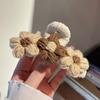 Pinza de Agarre de Lana de Flor Tejida para Mujer Otoño e Invierno Horquilla Parte Trasera de la Cabeza Grande Felpa Tiburón Pinza de Agarre Tocado Horquilla
