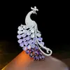 Nuevo Broche de Pavo Real Amatista Degradada, Accesorio de Aleación de Zinc de Alta Gama y Versátil, Diseño Exquisito, Pin para Traje